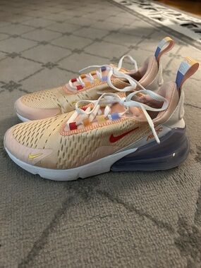 Nike Women's Air Max 270 Coral Track/Red Colorway